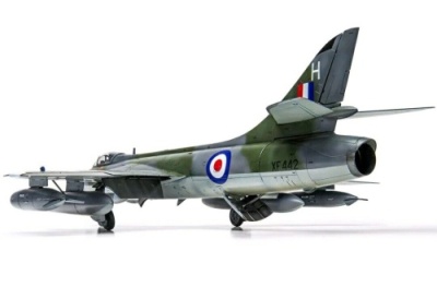 Airfix A09192 1:48 Hawker Hunter FGA.9/FR.10/GA.11